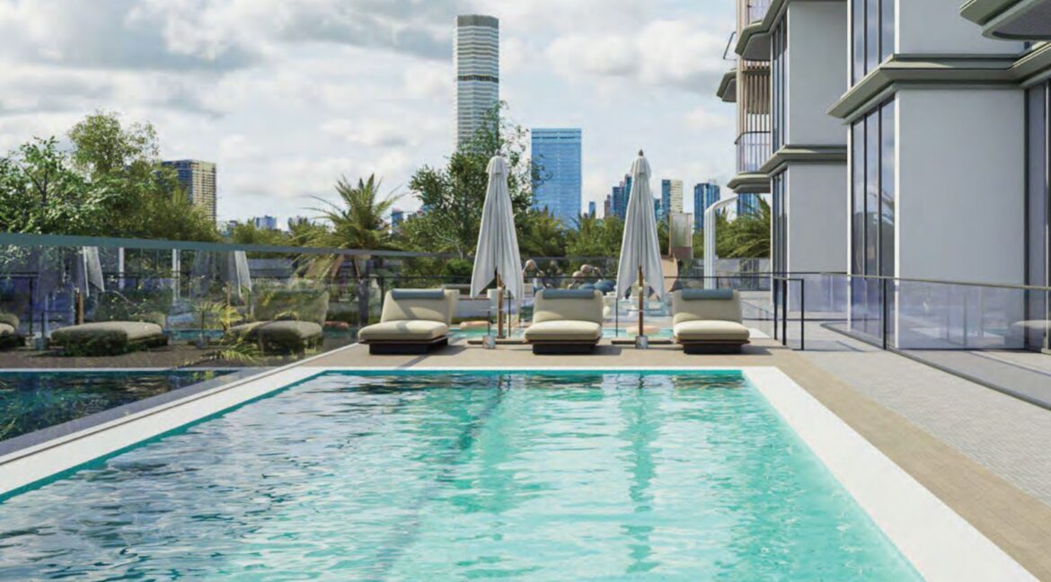 Floarea-Breeze-piscine